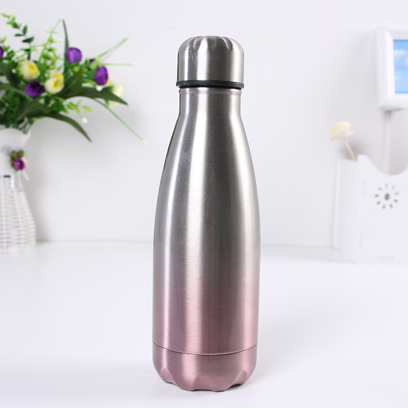 Botella de coque de acero inoxidable regalo de moda termo taza de moda marca deportiva hervidor creativo gradiente de color botella de coque suministro