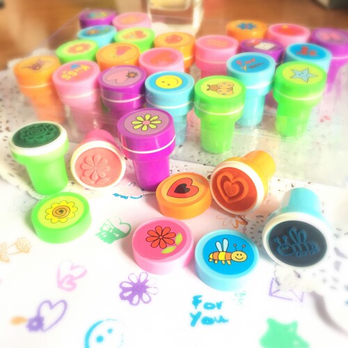 Japanese and Korean cute cartoon diary stamps for children, fun and creative 26 alphanumeric stamp toy set