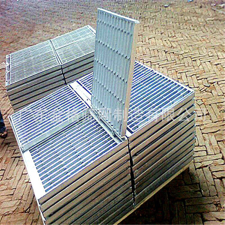 市政钢结构平台板 下水道复合钢格栅 楼梯踏步钢格板广东厂家