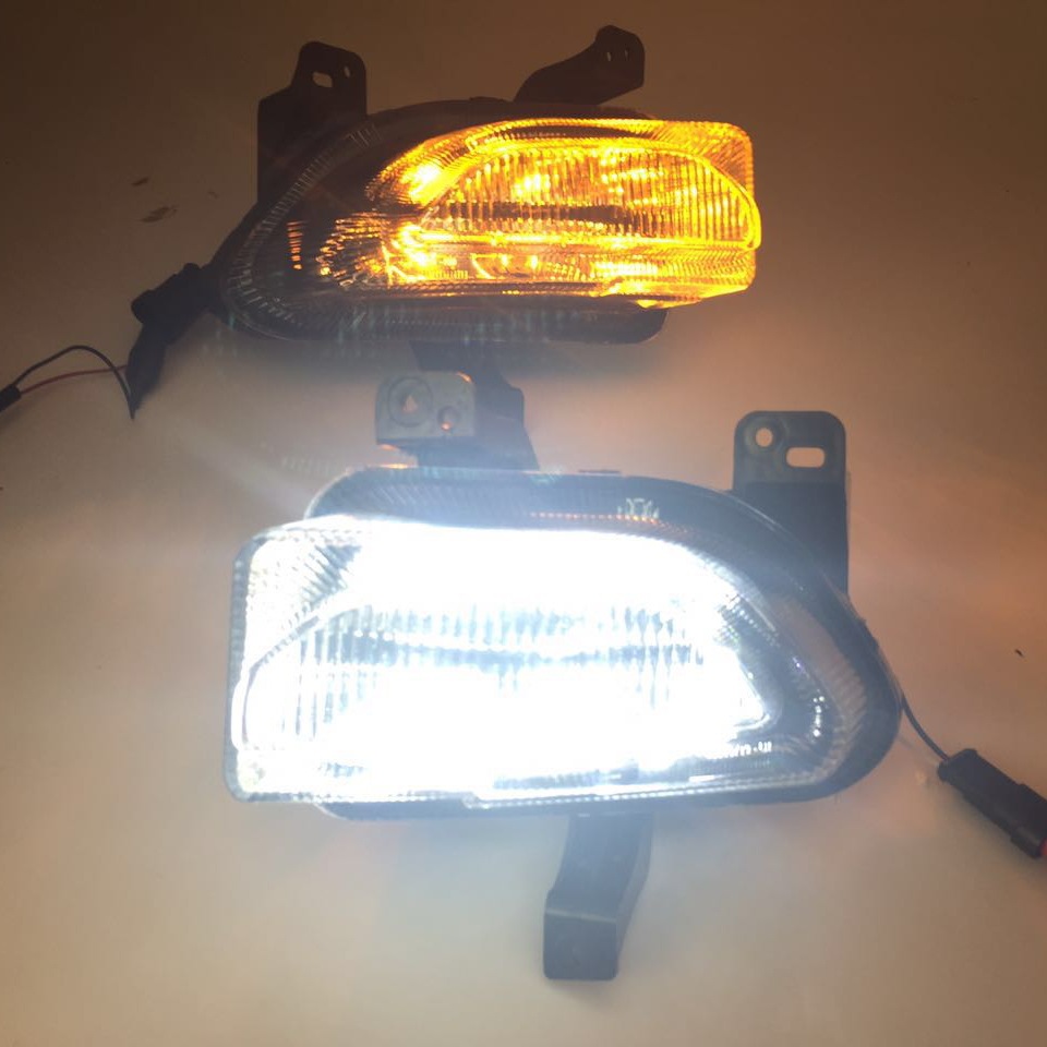 Aplicable a jeep hombre libre luz diurna con luz amarilla dirección diurna luz 2014-18