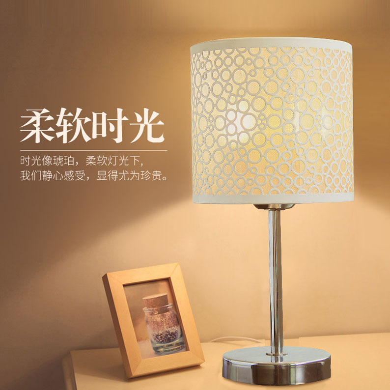 Lámpara de mesa moderna y minimalista, luz cálida para dormitorio, oficina o lectura, venta al por mayor