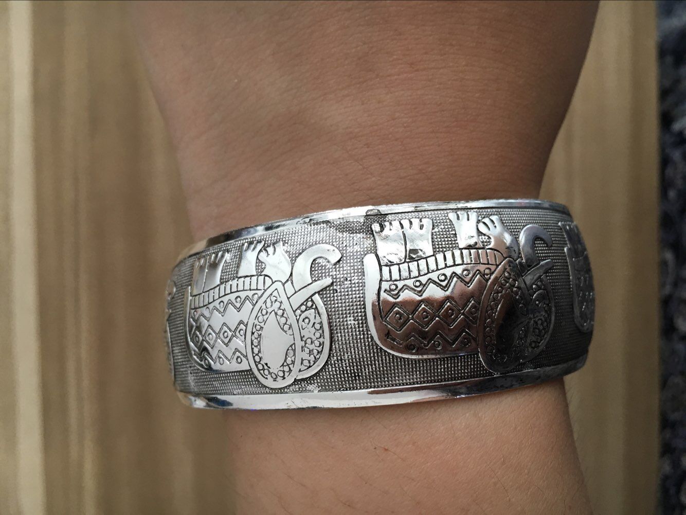 Ancient Silver Elephant Bracelet Miao Silver Hidden Silver Jewelry Wholesale Elephant Carved Women's Wide Bracelet Opening Bracelet