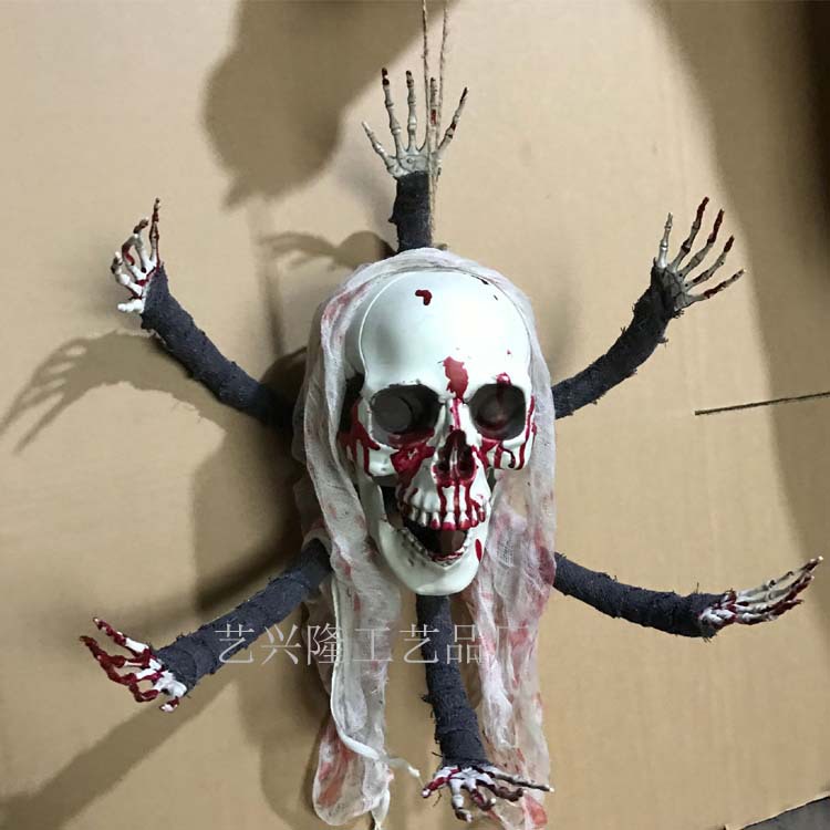 Fabricante cráneo de seis garras colgar decoraciones Halloween horror extraña decoración de la casa embrujada escapa prop cráneo