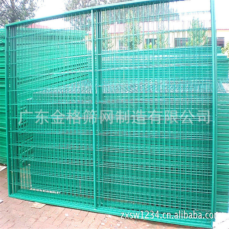 长期供应 蓝色浸塑厂区护栏网 机场围栏网 欢迎询价