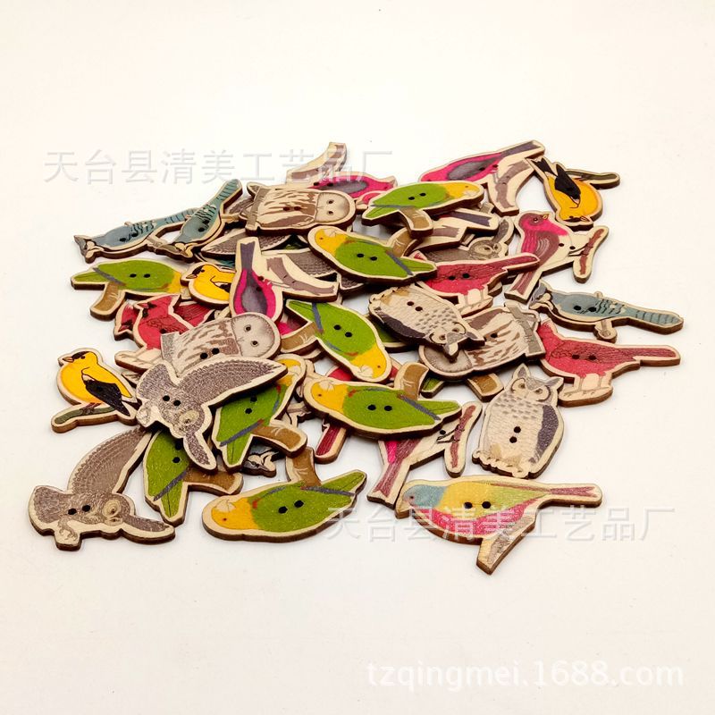 Tronco pintado de bricolaje diez tipos de botones mixtos de búho pintados de madera 100 botones de búho uno