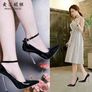 2022�¿�13���׺�ɫ�僽��ٸ� ģ�������Ըд�a�߸�Ь��ЬŮЬ