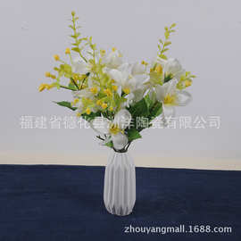 制作欧式现代简约菱形陶瓷花瓶摆件家居客厅餐桌插花器瓷手工白瓷