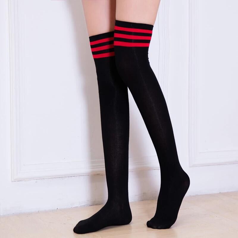Medias de estilo japonés de las mujeres de estilo universitario sobre la rodilla calcetines altos estudiante anime muslo calcetines al por mayor