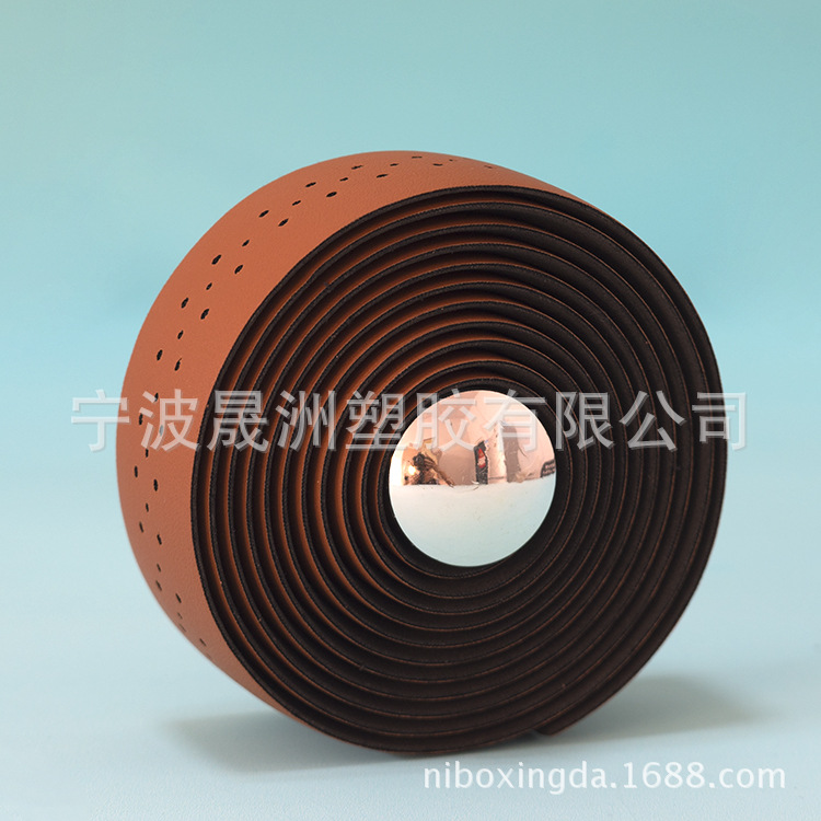 自転車は道路の車を持って穴を開けて自転車を巻いてpuを持って自転車の部品を持ちます。