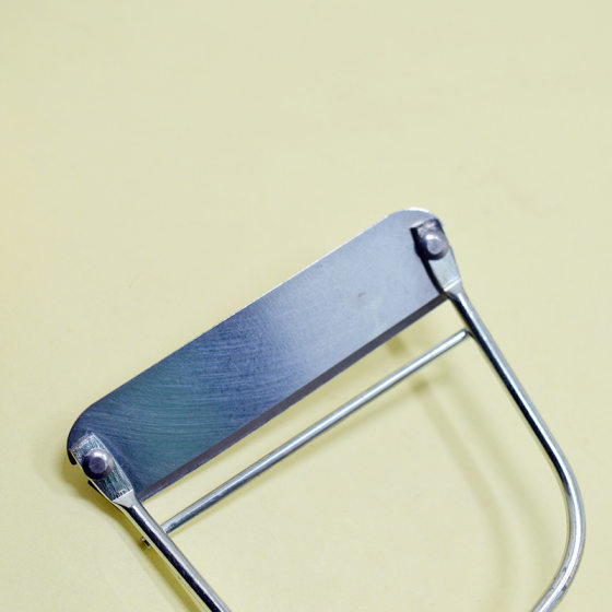 Wooden handle peeler straight pull peeler fruit peeler sharp peeler potato melon and fruit