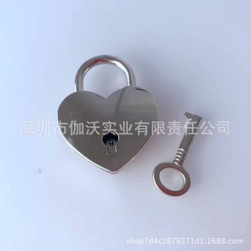 Metal Heart Lock Manufacturer Direct Sales Zinc Alloy Colorful Medium-Sized Heart Lock Tourist Attraction Accessories