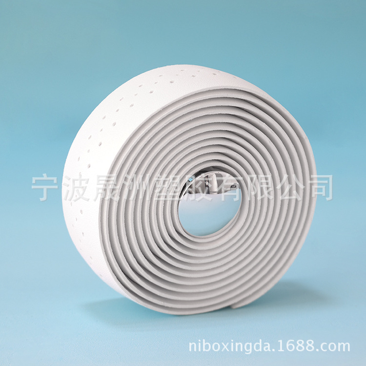 自転車は道路の車を持って穴を開けて自転車を巻いてpuを持って自転車の部品を持ちます。