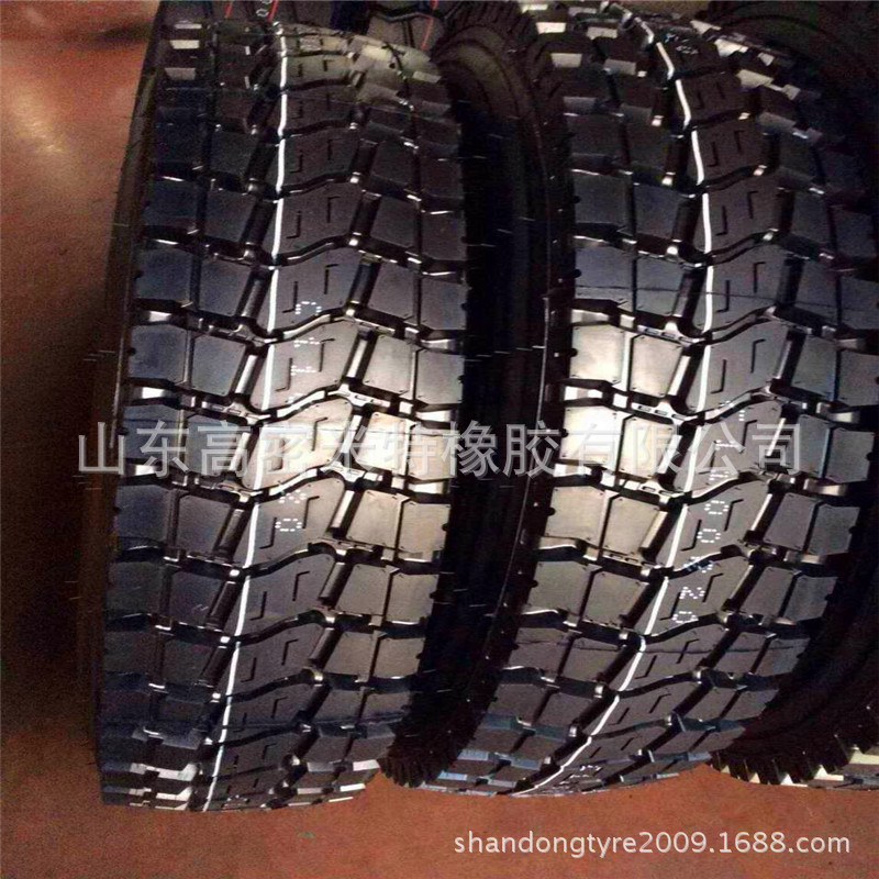 轮胎厂家批发载重机械卡车1100R20块花钢丝胎大量现货直销