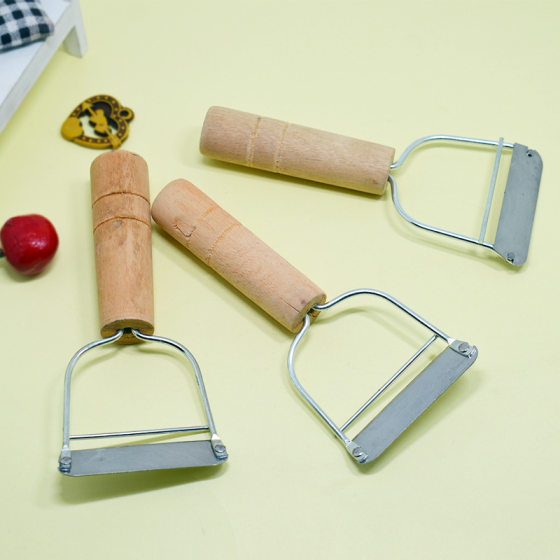 Wooden handle peeler straight pull peeler fruit peeler sharp peeler potato melon and fruit