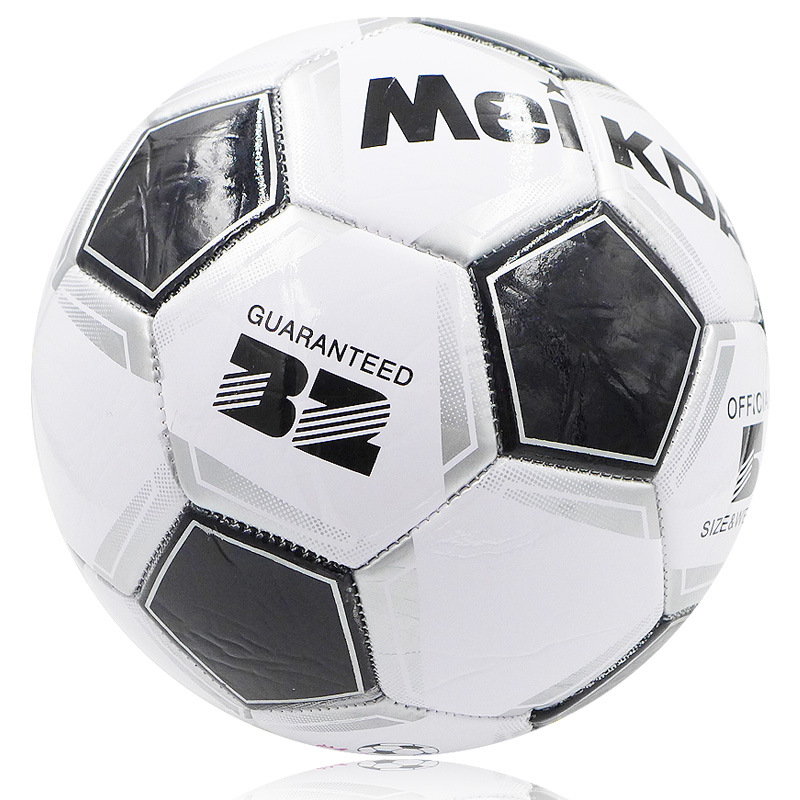 Balón de fútbol para niños de primaria, tallas 4 y 5, venta al por mayor del fabricante, engrosado para competiciones estudiantiles, cuero suave, cosido a máquina, especialmente engrosado y resistente al desgaste.