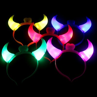 Cuerno luminoso al por mayor niños puesto de juguete concierto apoyos flash diadema LED Luz de cuerno luminoso