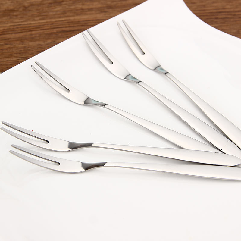 304 Tenedor de frutas de acero inoxidable Tenedor de dos dientes tenedor occidental pastel de postre pastel de Luna Tenedor de postre de carne se puede personalizar el logotipo