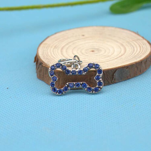 Bestselling Pet Supplies Dog Collar Tag Leash Accessory Bone Embossed with Drills Pendant Lobster Claw Decorative