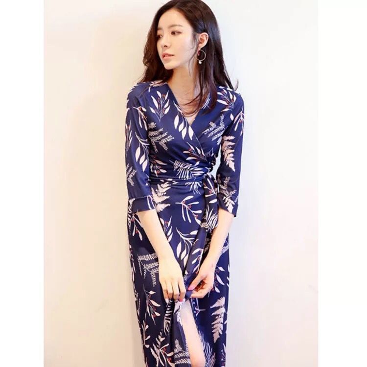 2021 Summer European and American New Arrival Blind Dress with Floral Print Slim-fit V-neck High Waist Plus Size Dress