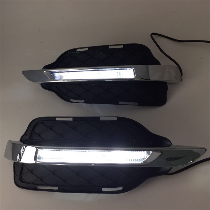 Aplicable a 13-16 Mercedes-Benz W204 luz diurna GLK300 GLK350 Modificación de luz diurna