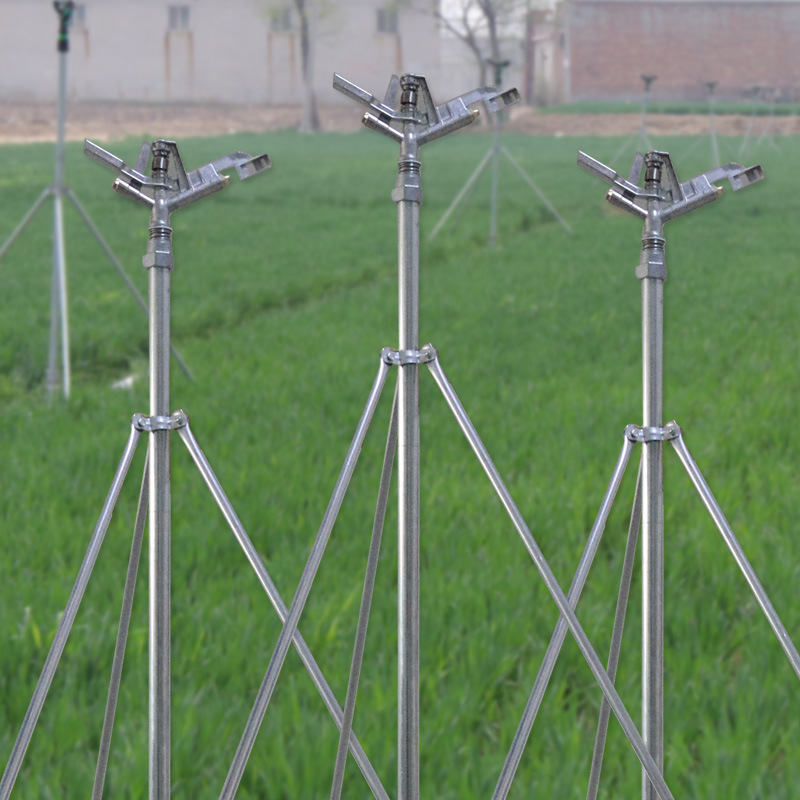 四嘴塑料喷头园林灌溉工具蝴蝶喷灌头自动喷灌厂家批发省水灌溉