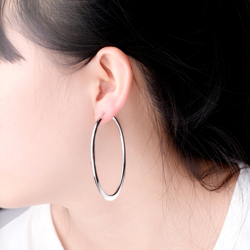 �¿�ŷ������ʱ����Բ��Ȧ  ��Լ���Ź����������Ů 122969