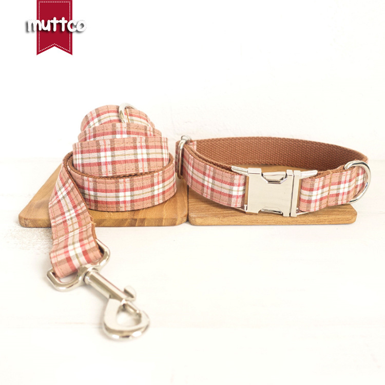 工厂现货花纹格子狗项圈 合金扣宠物牵引套装 宠物用品亚马逊