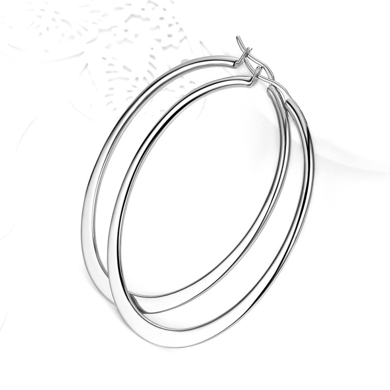 �¿�ŷ������ʱ����Բ��Ȧ  ��Լ���Ź����������Ů 122969