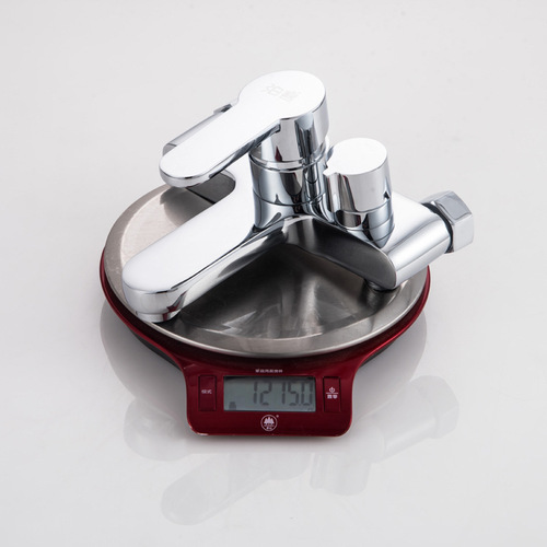 Copper triple bathtub faucet side-opening triple mixing faucet concealed shower shower mixing valve copper Mingjia triple