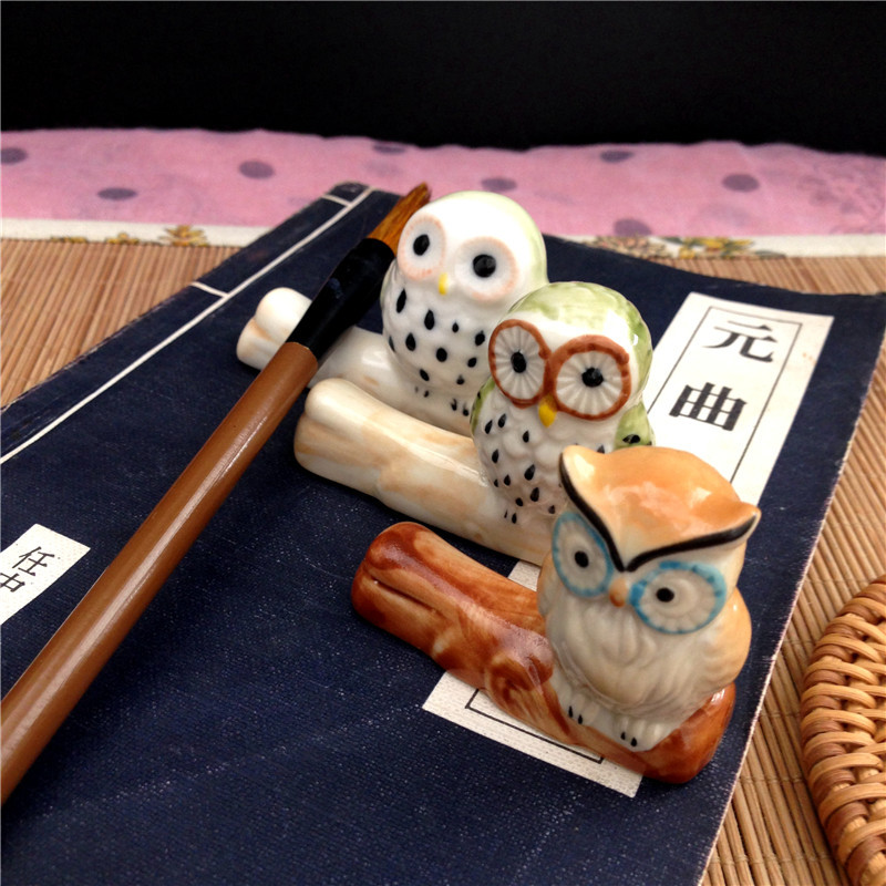 陶瓷小猫头鹰摆件家用筷子架ZAKKA杂货日本料理筷托筷枕创意笔搁