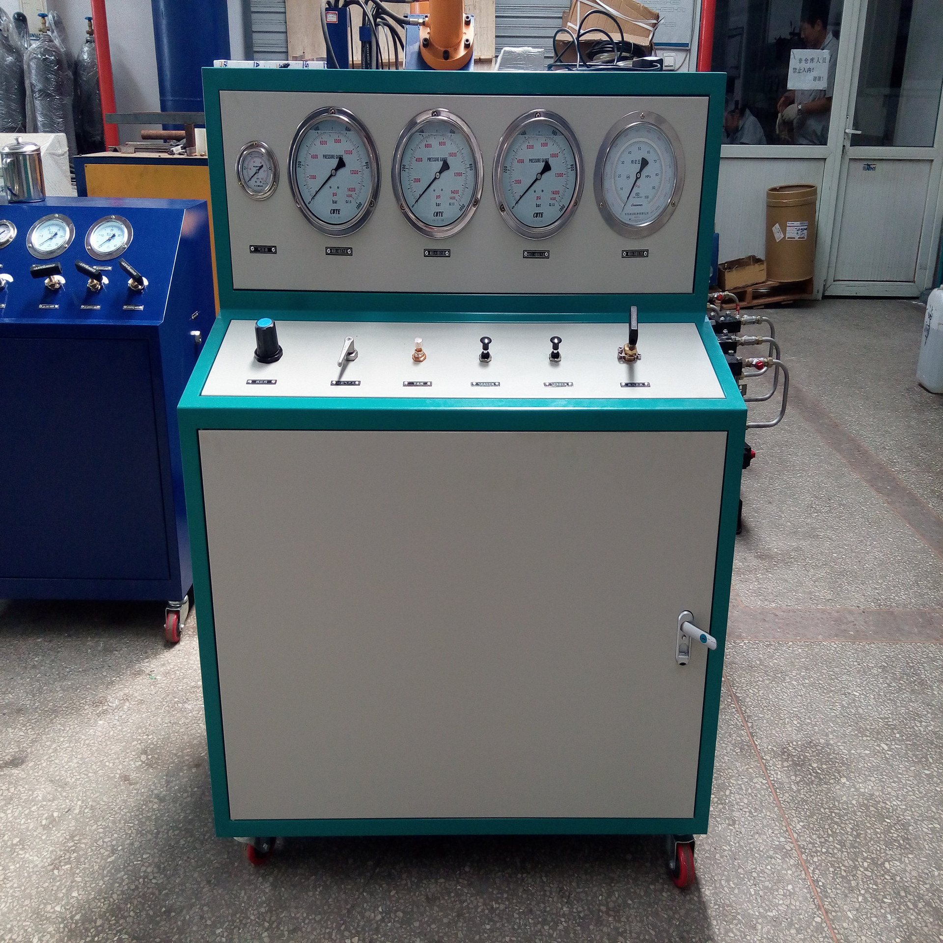 应用于计量仪器检测，压力表，压力传感器疲劳试验台