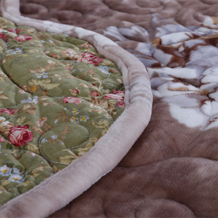 Factory wholesale super soft autumn and winter washed thick warm sheets Korean flannel quilted bed cover printed blanket Factory wholesale super soft autumn and winter washed thick warm sheets Korean flannel quilted bed cover printed blanket