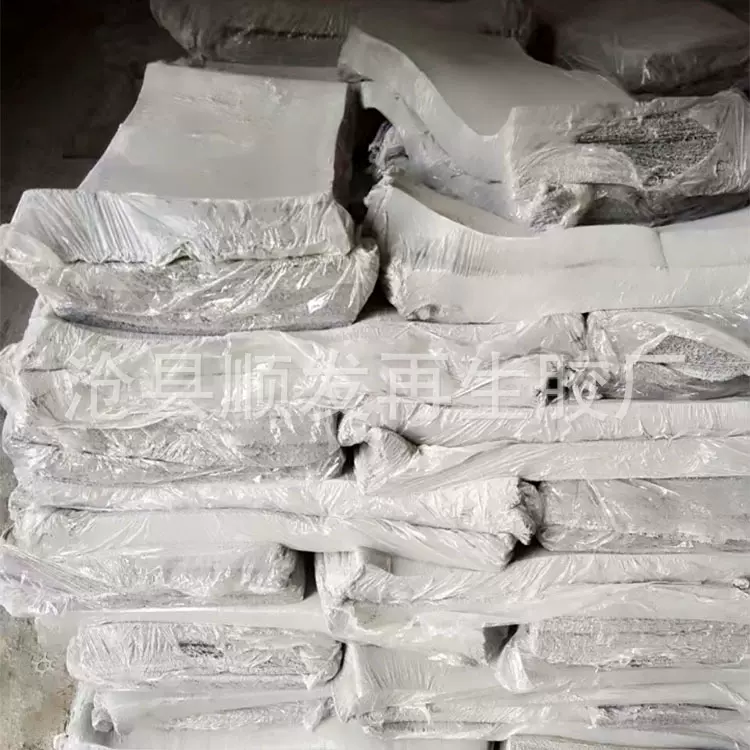 浅色再生胶PP再生胶 合成天然橡胶 彩色橡胶板再生胶现货批发