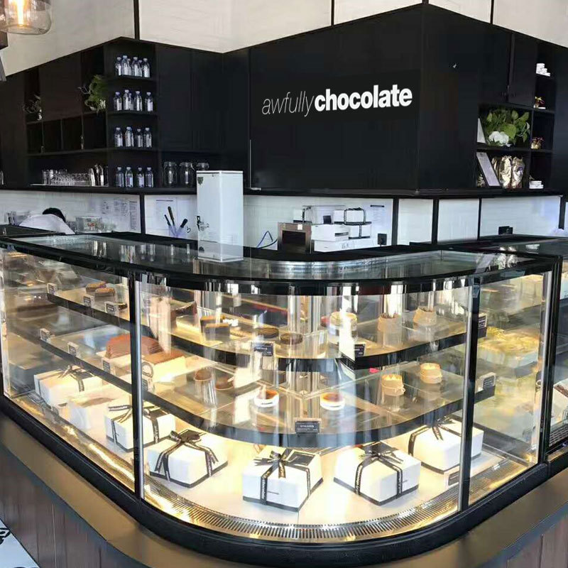 awfully chocolate专属 弧形转角展示冷藏柜 保鲜冷藏设备蛋糕柜