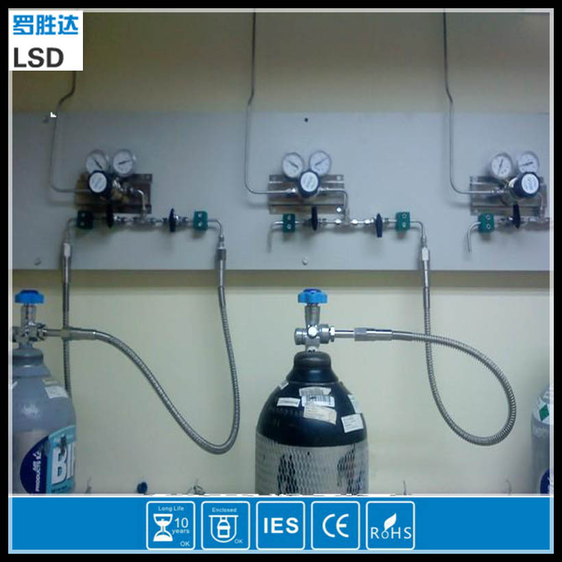 安装二氧化碳汇流排集中供气系统