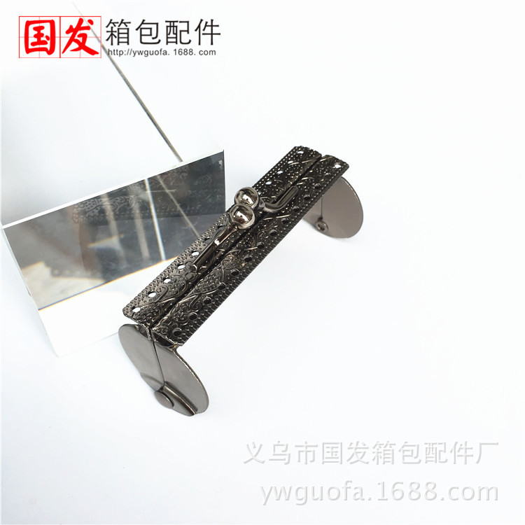 En stock: 7CM bisagra de riqueza, pie de anclaje estereoscópico cabeza de oro bronce accesorios de bolsa de oro al por mayor