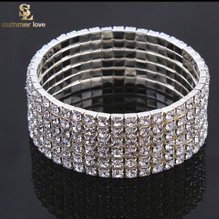 ���R�d����r���W���Ͻ��Ʒˮ���M����Ů������������������C