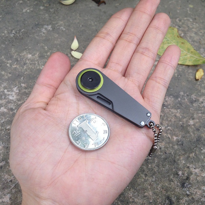 外贸货源应急随身多功能求生工具 折叠携带方便 户外迷你钥匙扣刀