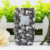 Hot -selling exquisite new electronic cigarette Revenger 220W skull silicone protection case is easy to carry