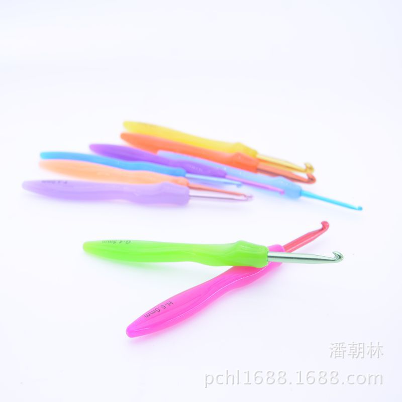 Herramientas de ganchillo ABS Arco Iris plástico mango alúmina ganchillo un conjunto de 9 bolsas