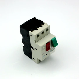 低压接触器;塑壳式断路器;启动器