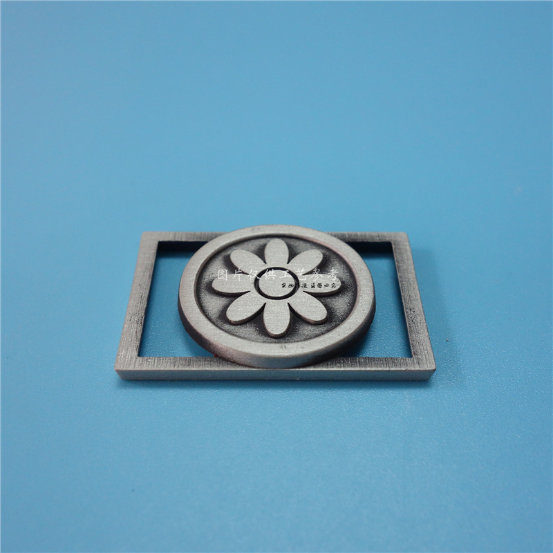 厂家生产镂空金属标牌 箱包logo铭牌 创意浮雕标牌