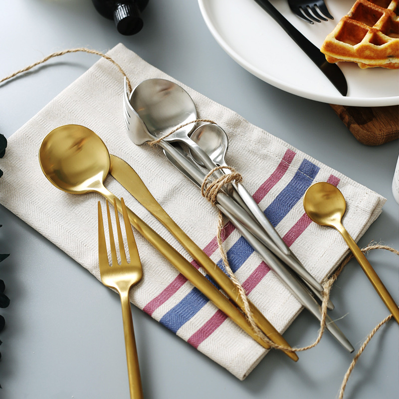 Shanen 304 cuchillo de acero inoxidable y tenedor cuchara traje cuchara de postre comida principal cuchara de café comida occidental Golden Steak vajilla