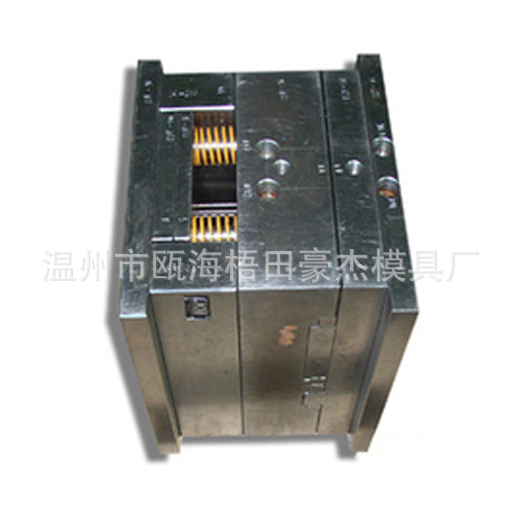 提供模具制造锌合金压铸注塑机加工(图)模具