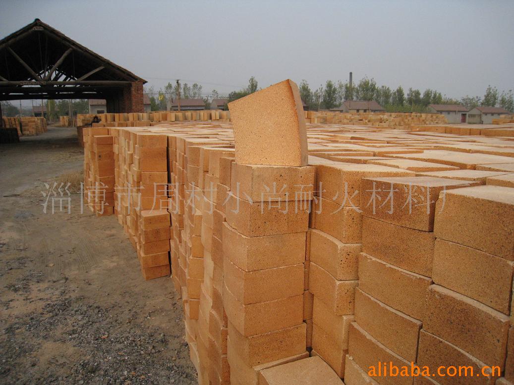 源头工厂高温耐磨耐冲刷冲天炉耐火砖 扇形粘土高铝质耐火砖