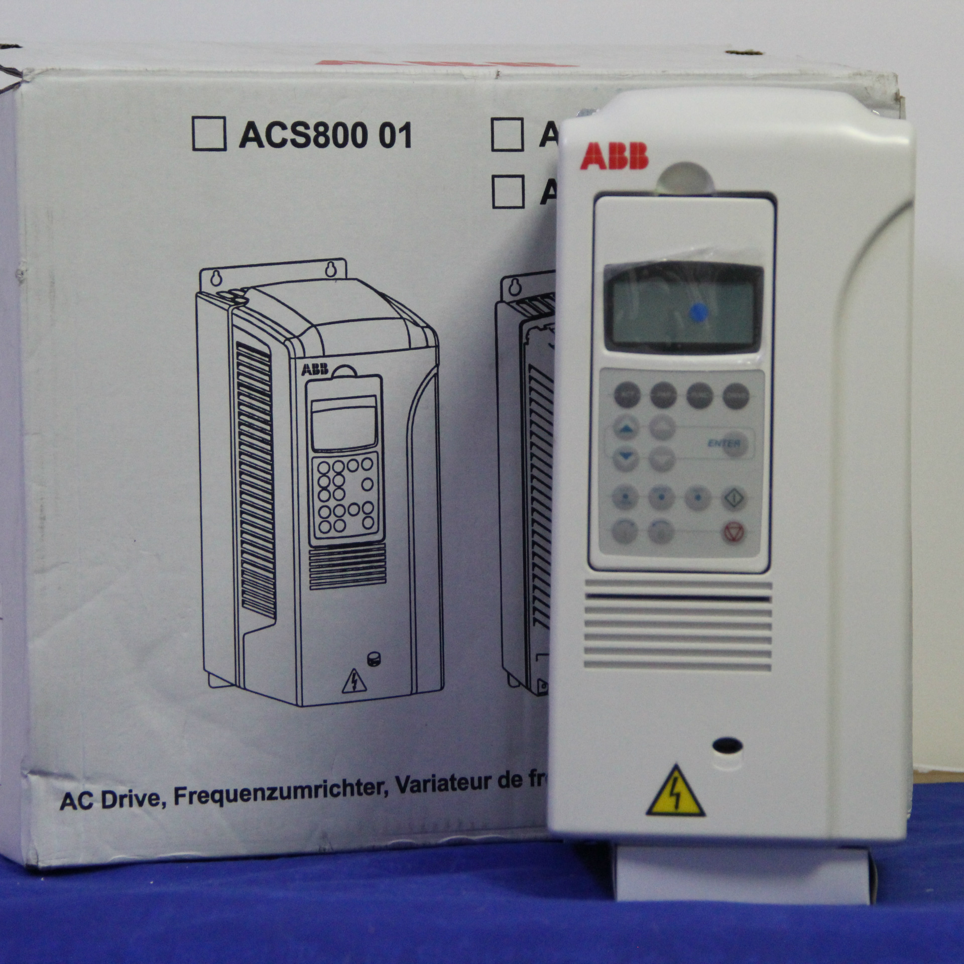 ABB变频器ACS800-01-0025-3+P901全新原装正品ACS800-18.5KW