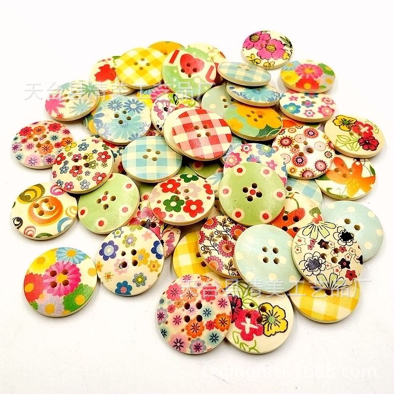 Botones de madera botones pintados botones impresos dibujos animados de los niños botones de madera gran cantidad Congusted