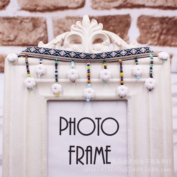 Ethnic scarf with tassels