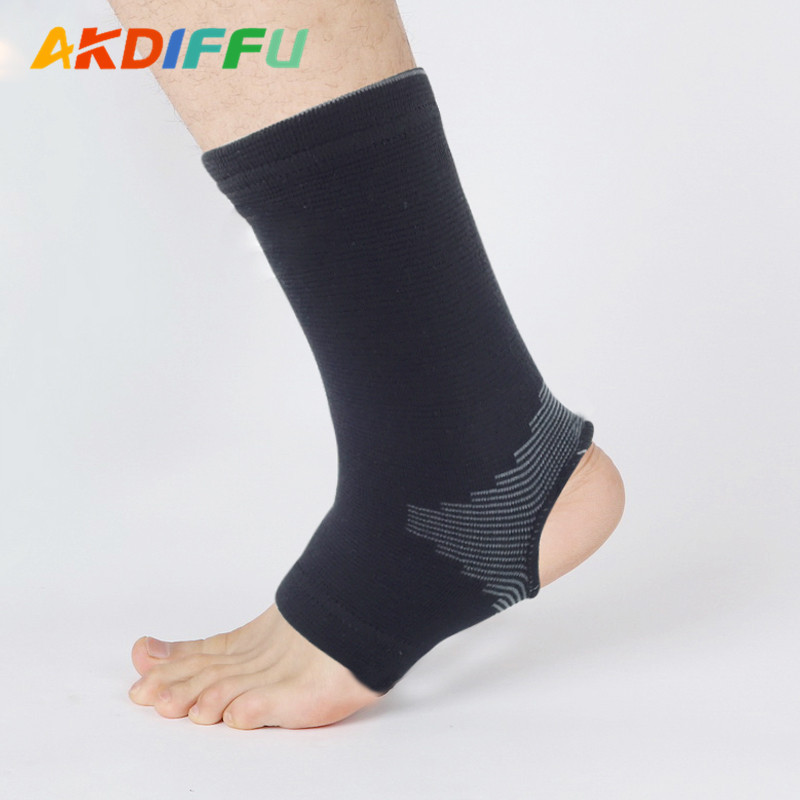 AiKedifei negro de nylon Jacquard de punto de protección del tobillo caliente transpirable protección a prueba de frío fábrica al por mayor