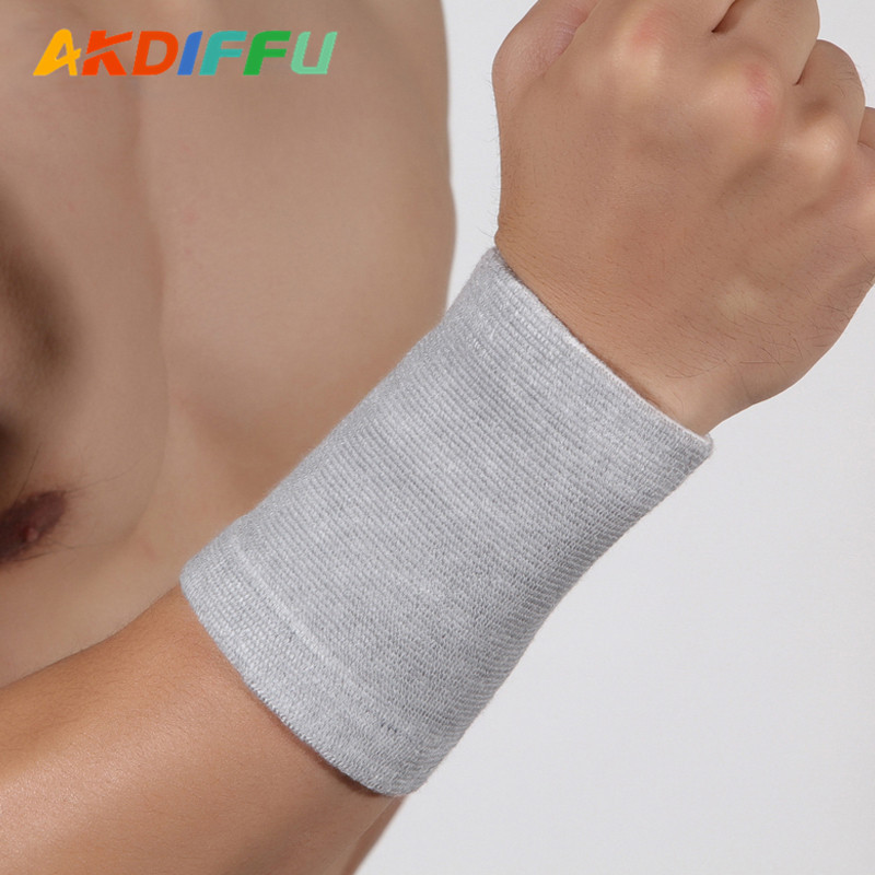 Aike difei 300 # de carbón de bambú de alta elástico muñeca protector sudor-absorbente cálido ciclismo fitness deportes muñeca guardia fabricante